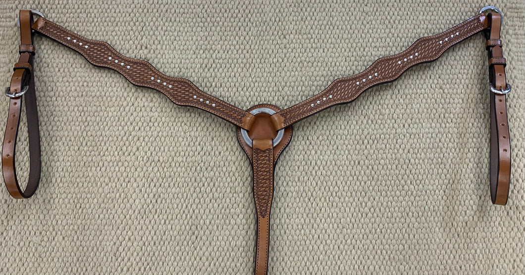 Breast Collar - BC32 - 3 Scallop Basket Antique w/ Spots