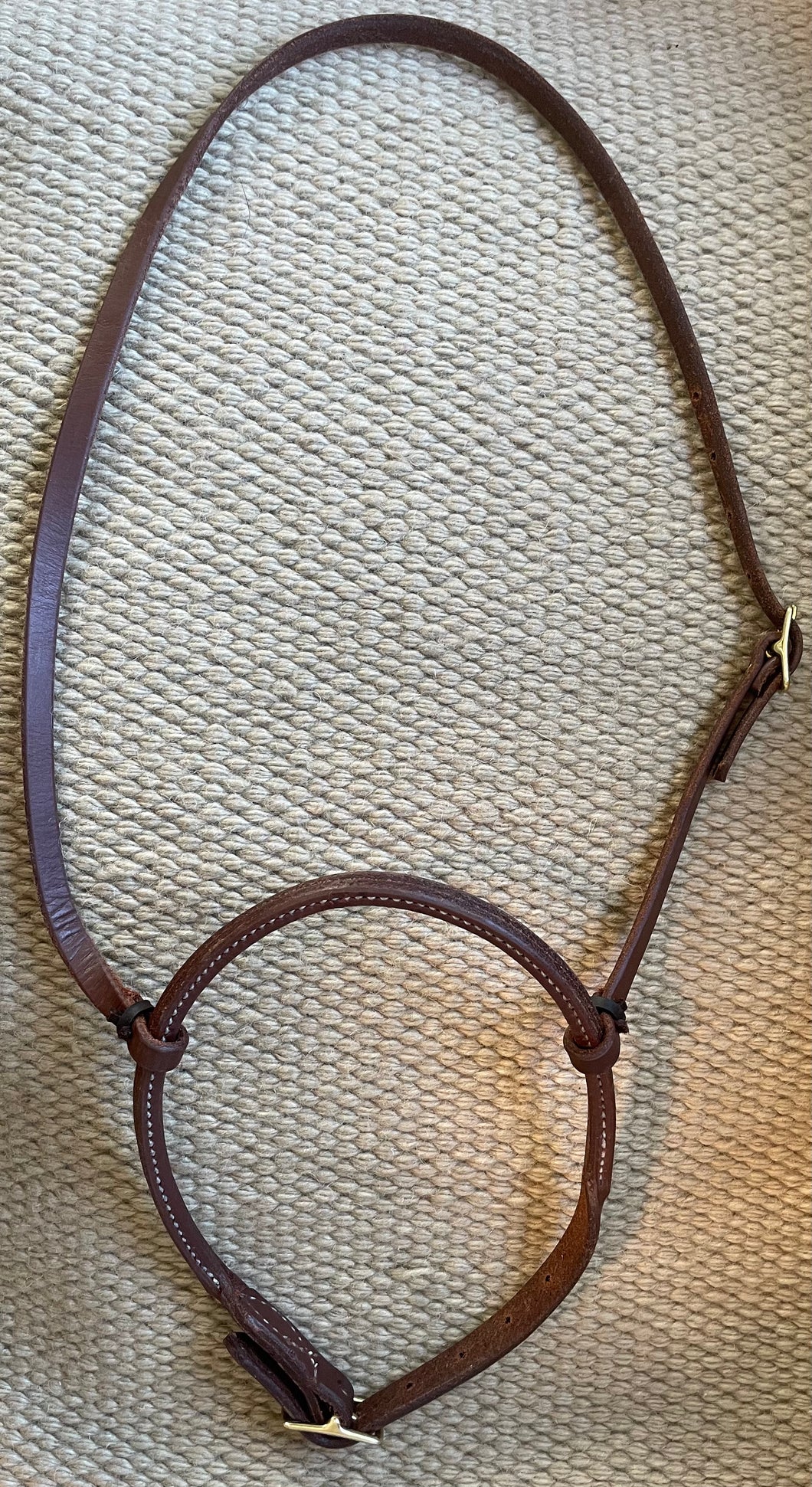 Caveson - CV01 - Heavy Oiled Rolled w/ Adjustable Noseband and Top Strap