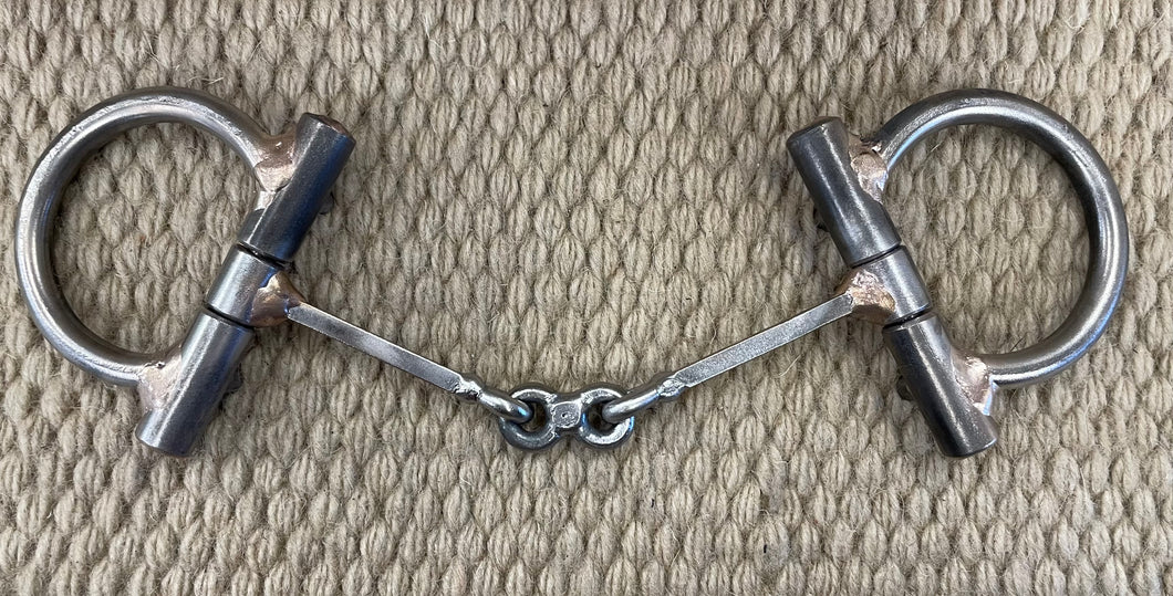 BIT - NH25 - Nolan Hansen Signal D-Ring Square-Bar Dogbone Snaffle - 2 1/2