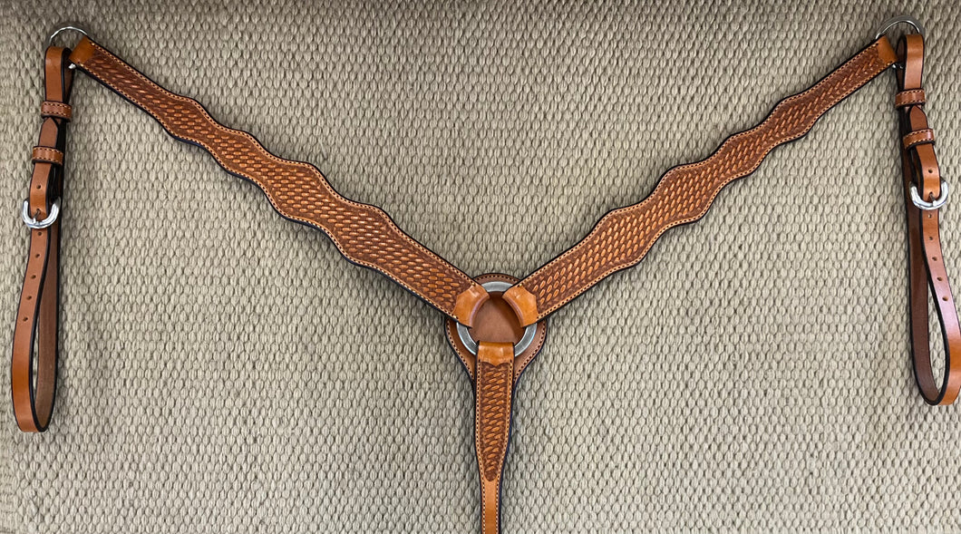 Breast Collar - BC44 - Basket Medium Oil Four Scallop