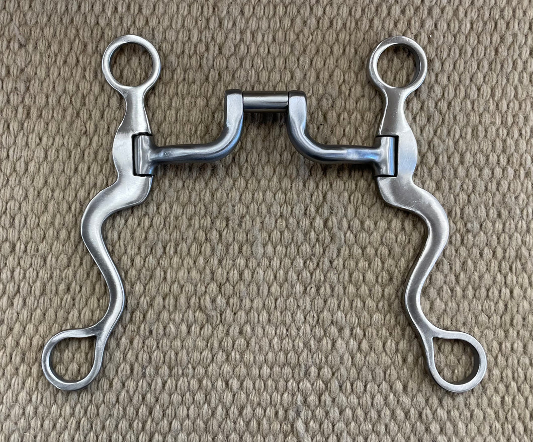 BIT - CE26 - Classic Equine Hinge Port Calvary Shank