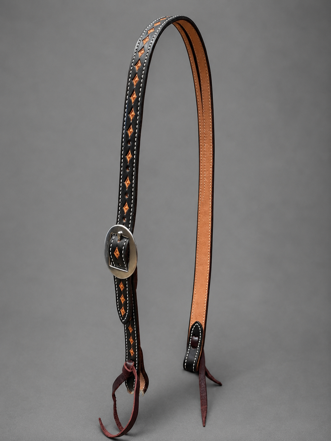 Headstall - HS171 - Ranahan Series Dark Skirting Diamond Stamped Split Ear