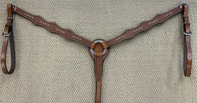 Breast Collar - BC32 - 3 Scallop Basket Antique w/ Spots