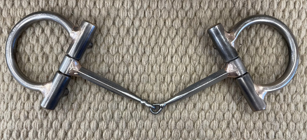 BIT - NH26 - Nolan Hansen Signal D-Ring Alligator Snaffle - 2 1/2