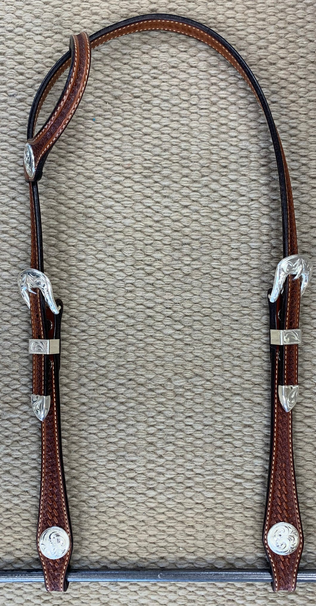 Headstall - HS91 - Basket Medium Oil Single Ear w/ Silver Plate