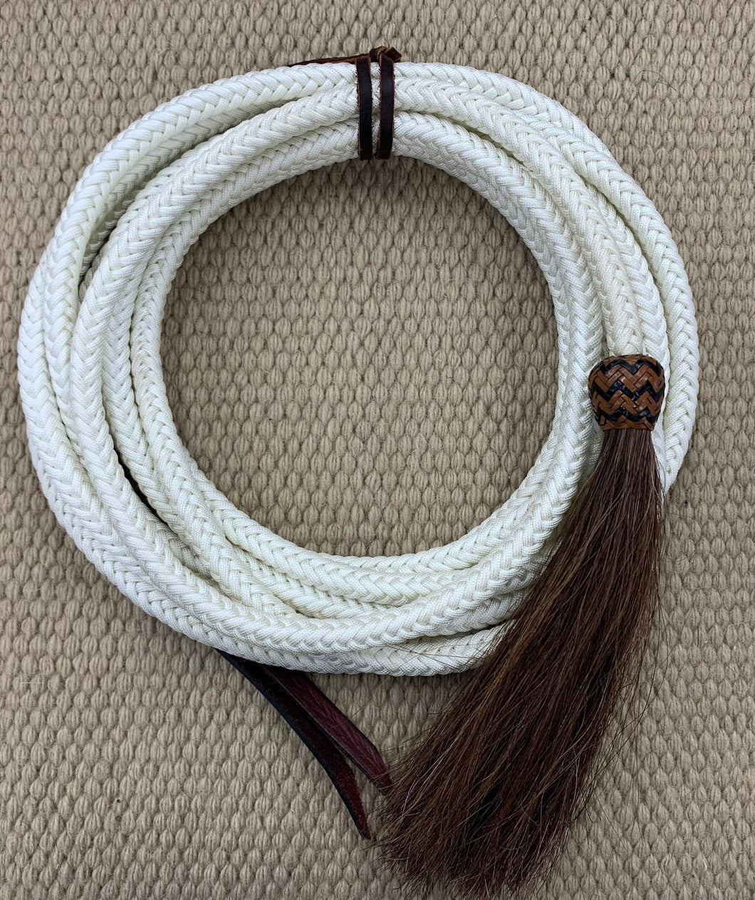 Mecate - MEC65 - 1/2” x 22’ Parachute Cord White w/ Horse Hair Tassel